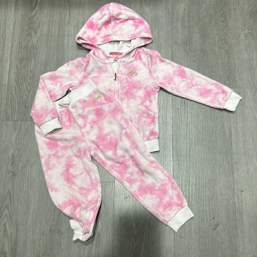Juicy  couture 4t sweatsuits